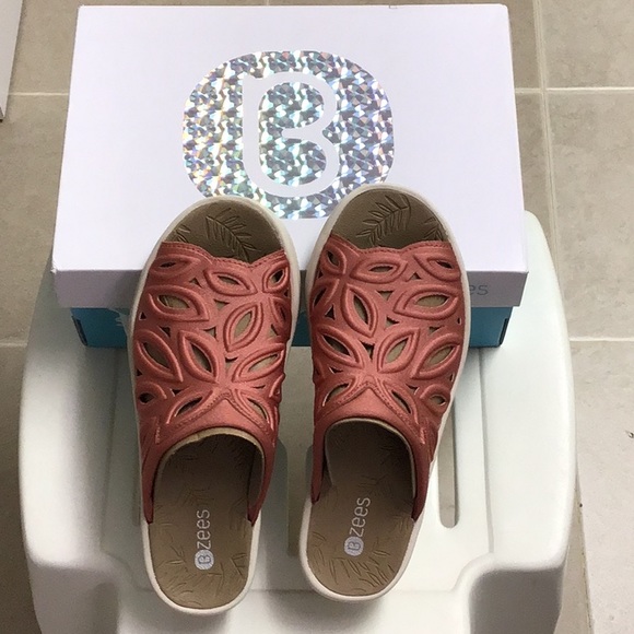 BZEES NATURALIZER Shoes - 🆕🆕🆕BZEES NATURALIZER SUSIE SIZE 7 NEW IN BOX 🆕